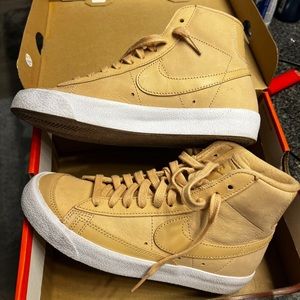 Nike Blazers size 6